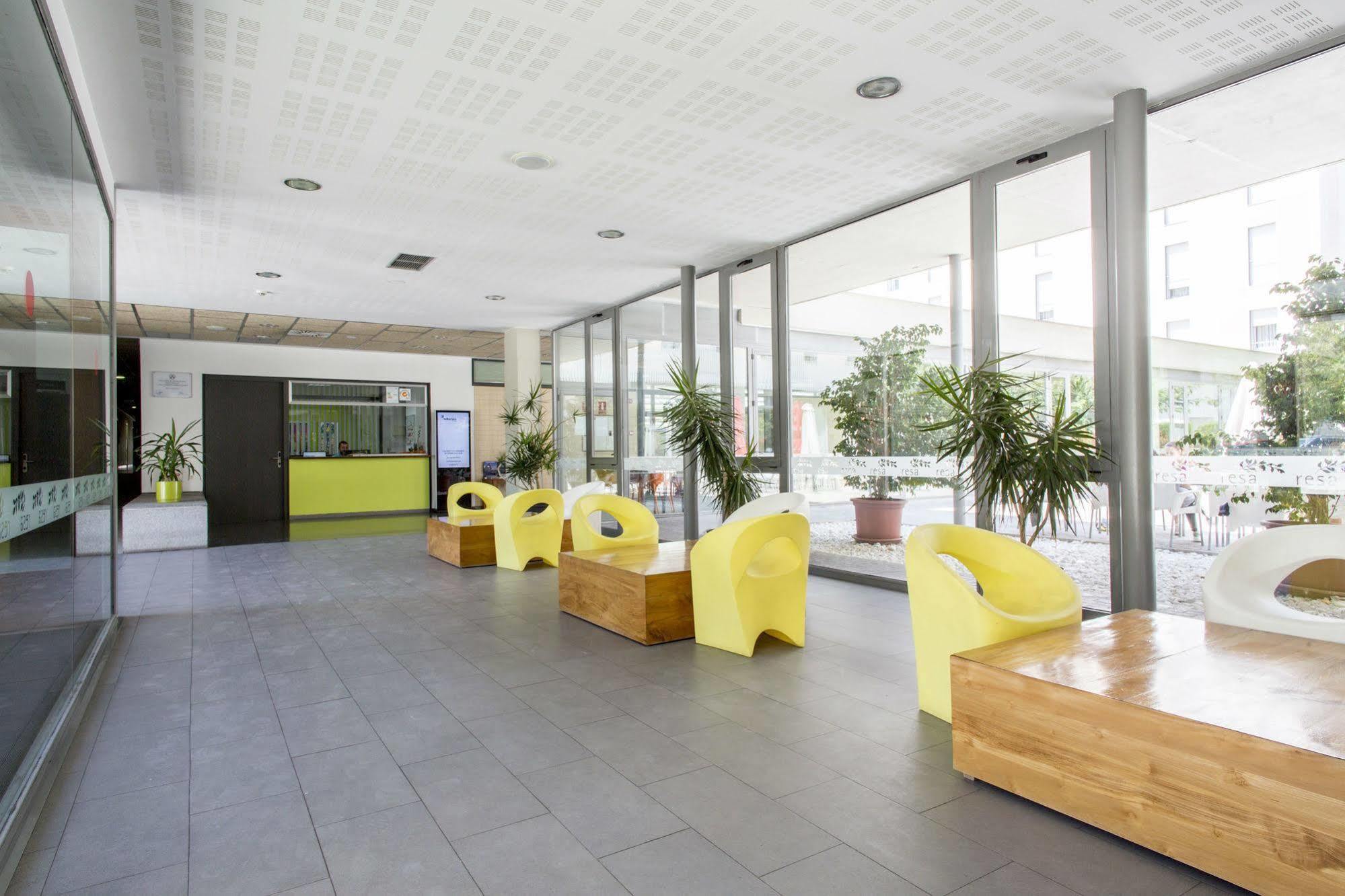 Residencia Universitaria Resa Damia Bonet Valencia Exterior photo
